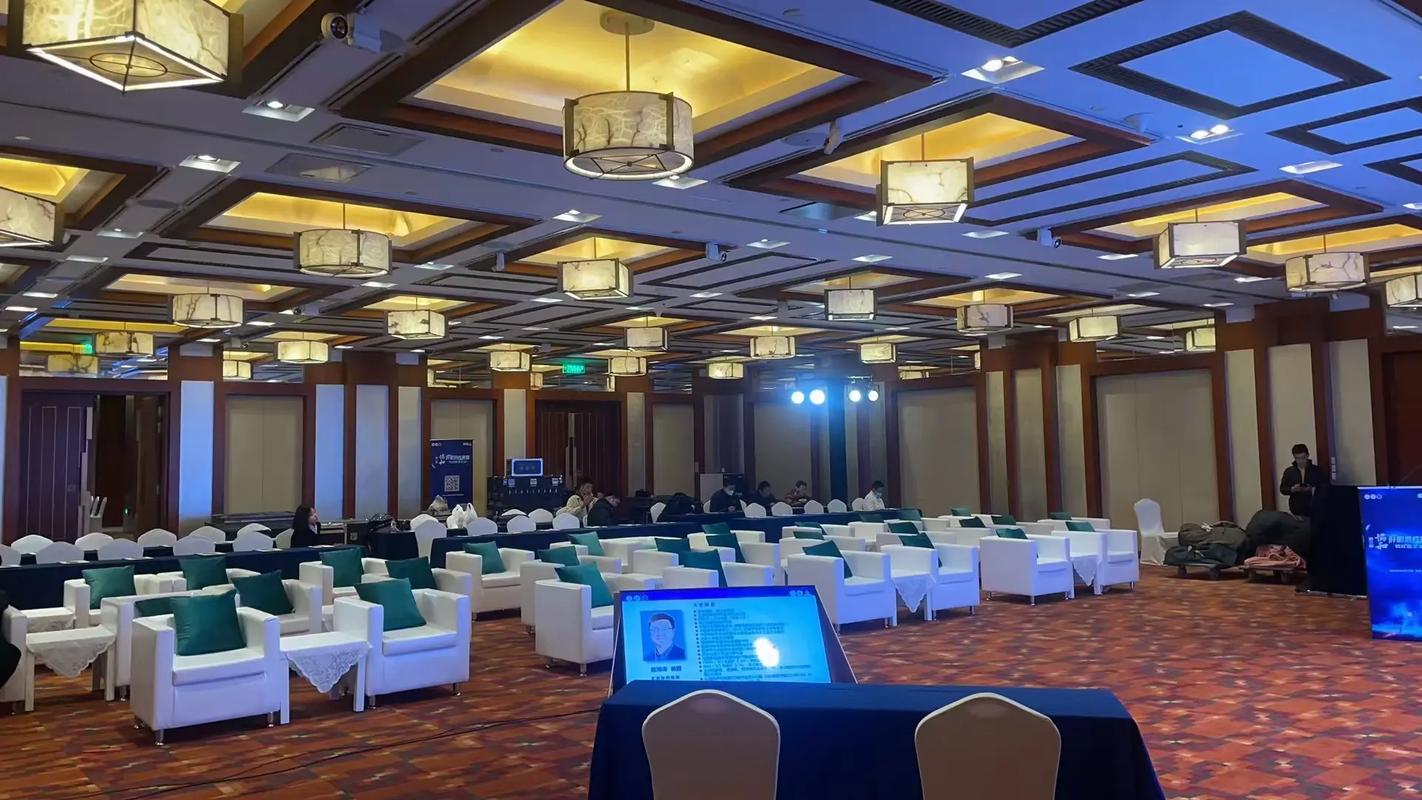 北京國際飯店會議中心沙發(fā)擺放完成，打造專業(yè)會議與休閑空間